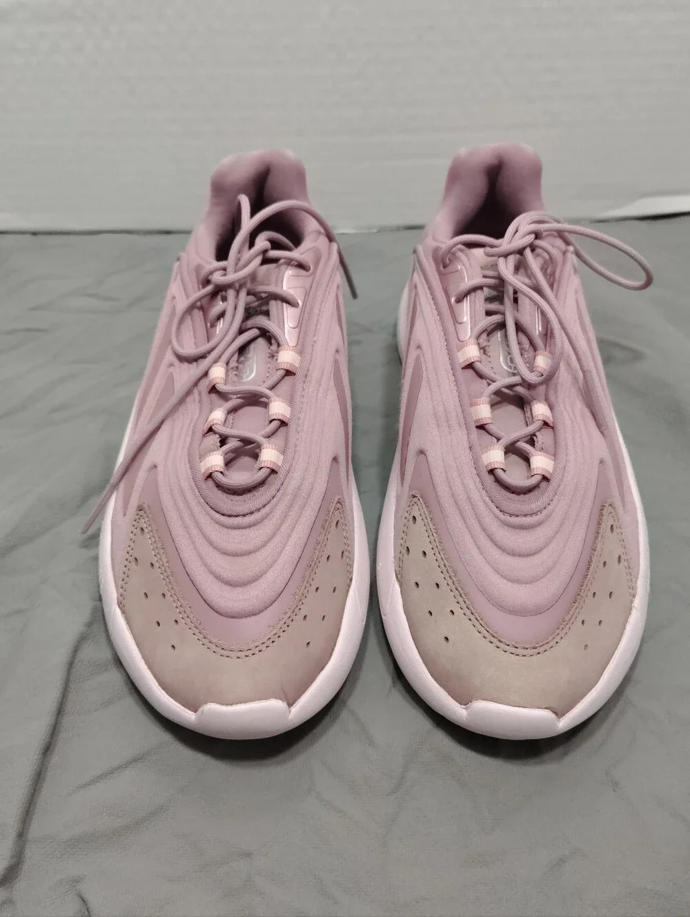 Adidas Ozelia Magic Mauve , Women # 9 US